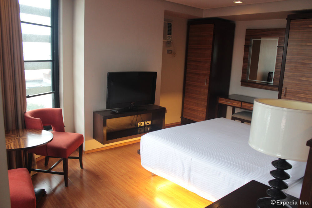Soleste Suites Quezon City Exterior photo