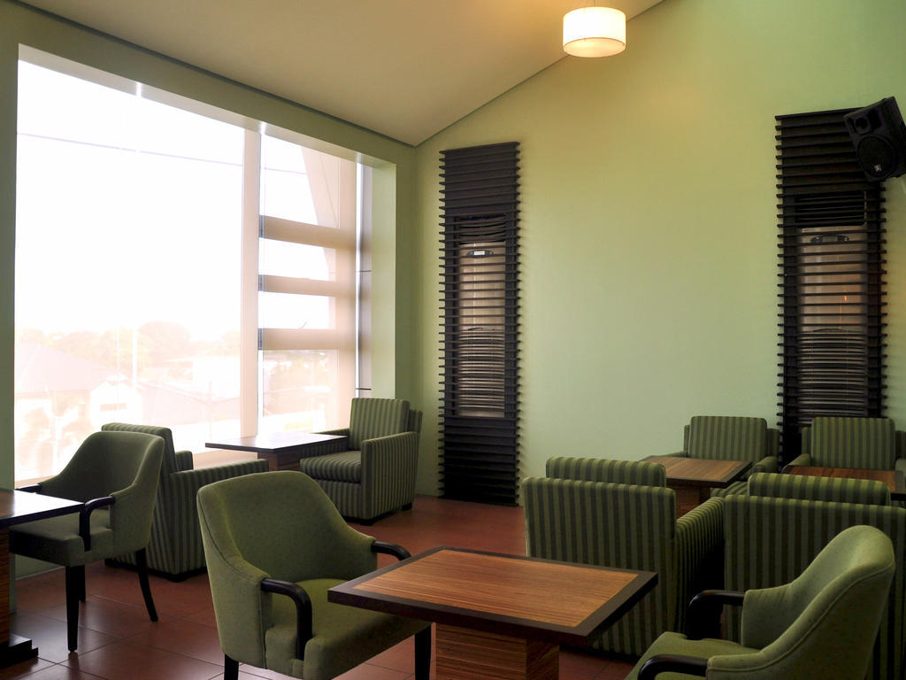 Soleste Suites Quezon City Exterior photo